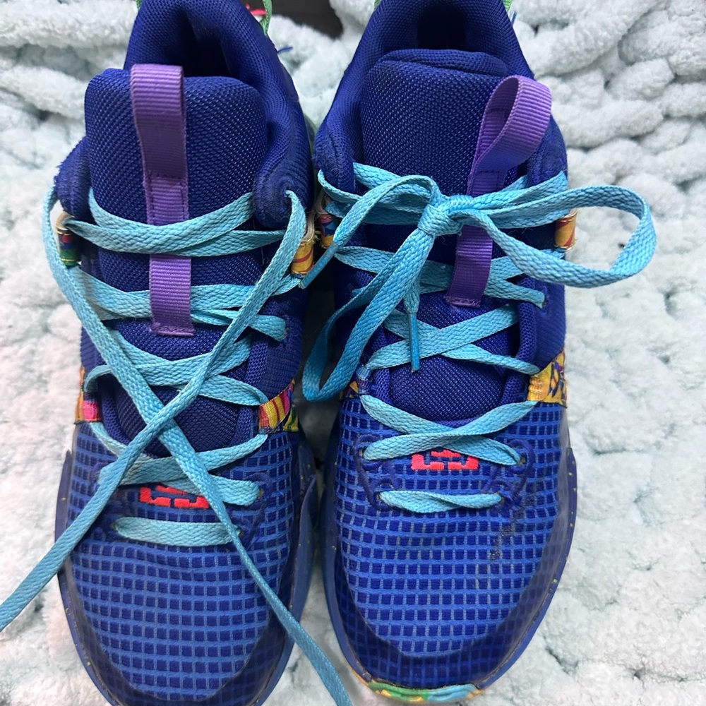 Nike KD Youth Basketball Shoes – Size 6Y